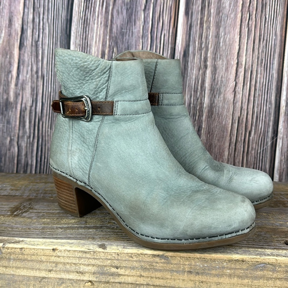 Dansko Hartley Suede Ankle Boots- Size 8.5
